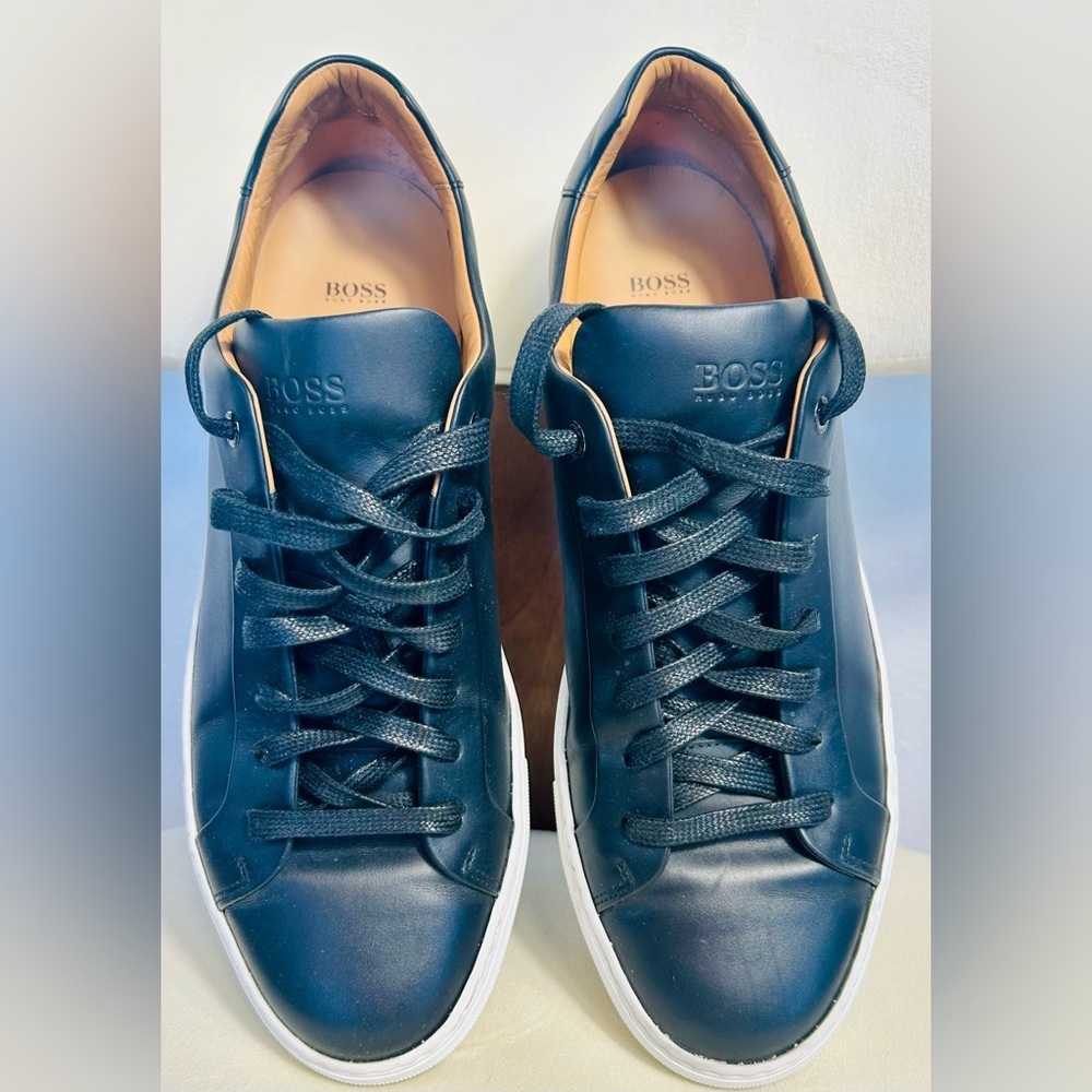 Men’s Hugo Boss leather sneaker, size 45 ( men’s 11-11.5) - Picture 6 of 10